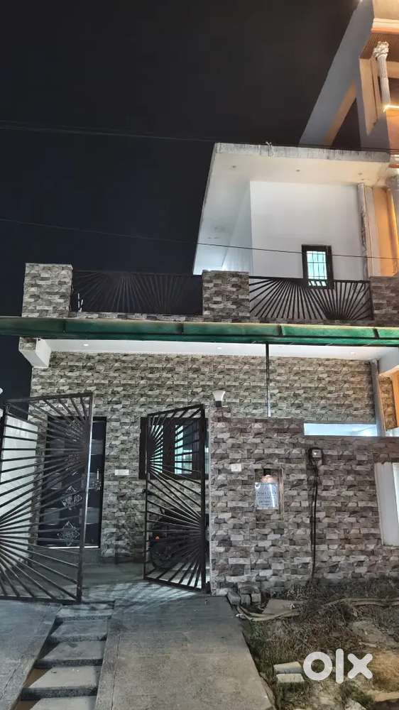 1st A Park view gaur yamuna city