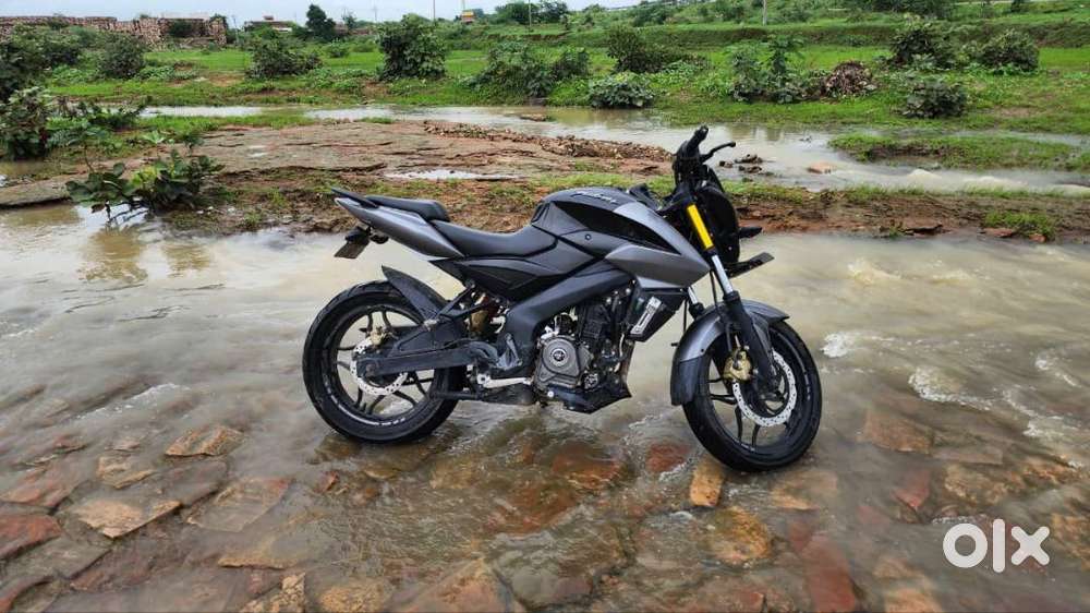 Bajaj Pulsar NS 200 BS-4