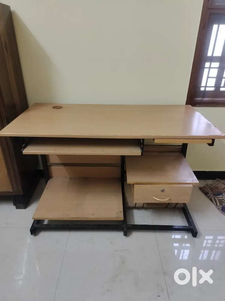 Wood Computer table 3years old