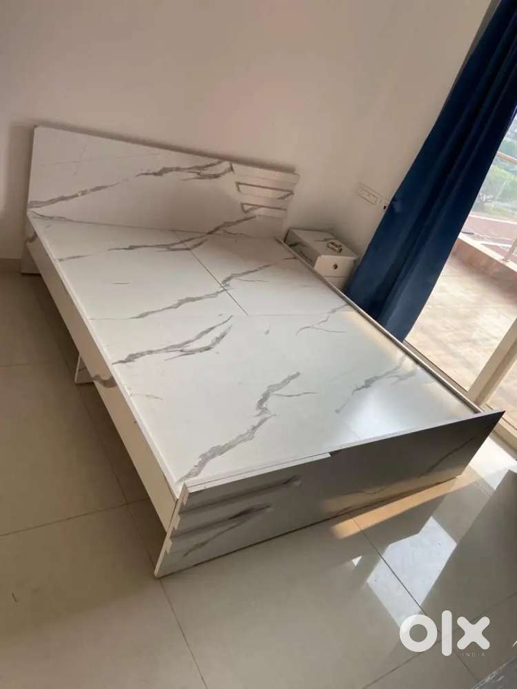 NON STORAGE BED 6*5 FROM FACTORY
