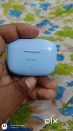 Bluetooth earbuds