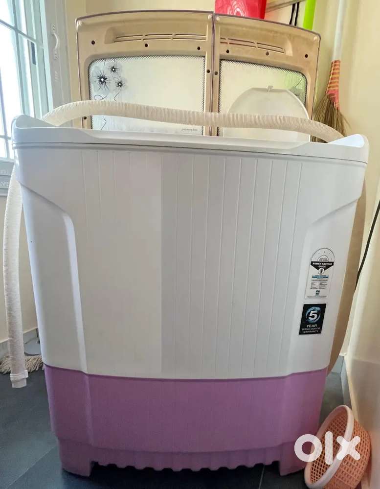 Semi automatic washing machine