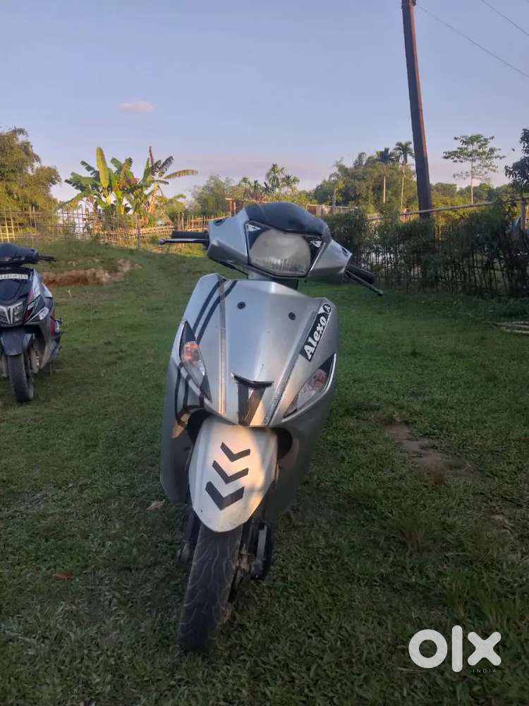 Runing condition mestro 125 for sell 2016 model.  But block damaged.