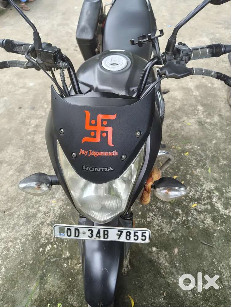 Cb unicorn 160 metalic Black