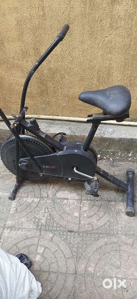 Exercise bicycle