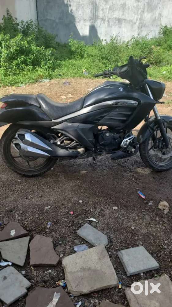 Gadi pe koi fiance's baki nahi hai