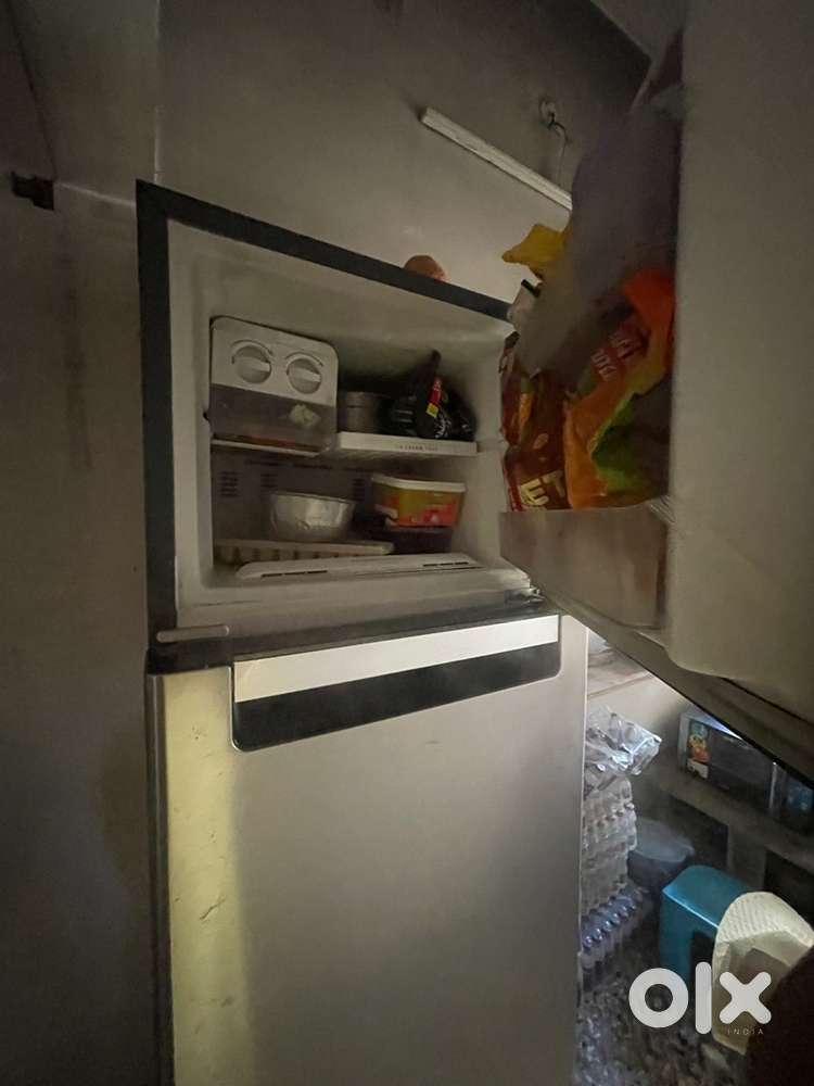 2yrs old fridge