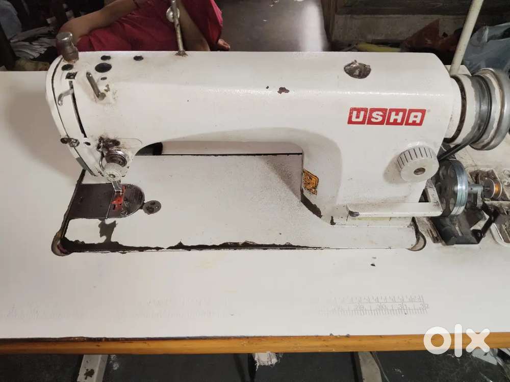 Usha High speed Sewing Machine with Motor and Stand