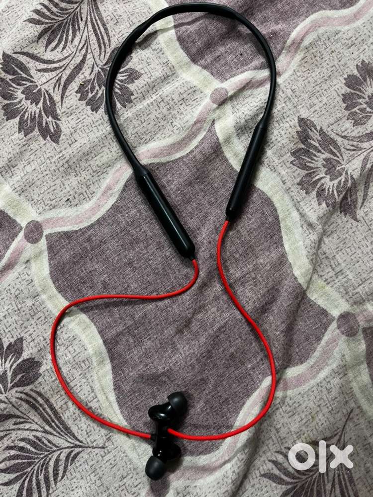 Oneplus bullets z2 neckband