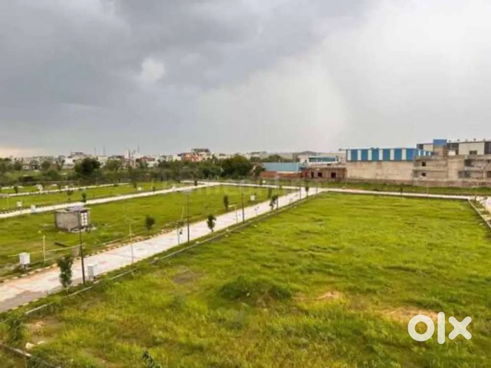 It is a very nice clear property in Bagru of 2 plots & 100 yards each.