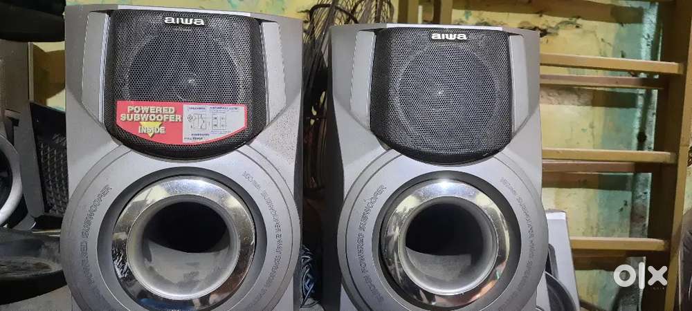 Aiwa speakers