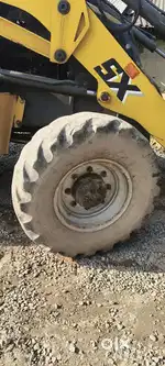 Jcb mahindra earth master