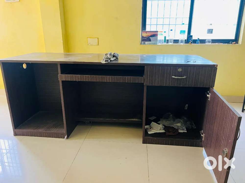 Office cum home use computer table in wood