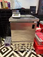 Temperature controlled fridge