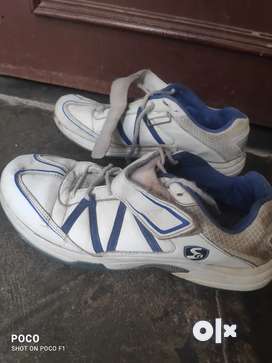SG Original Spike Shoes