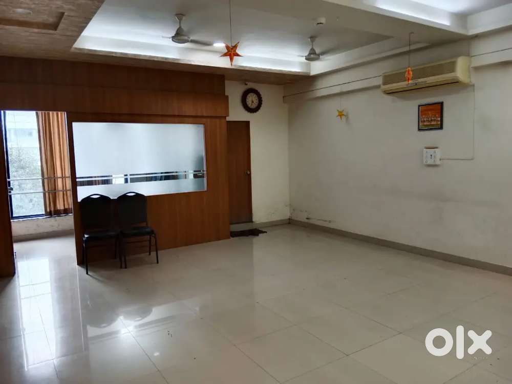 Lgjrys hofis praym lokesan