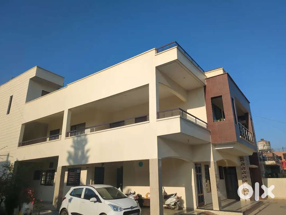 2BHK Furnished with indoor car parking near Badripur chownk