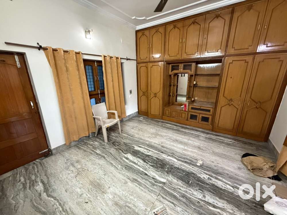 1 BHK Fully furnished available for girls only