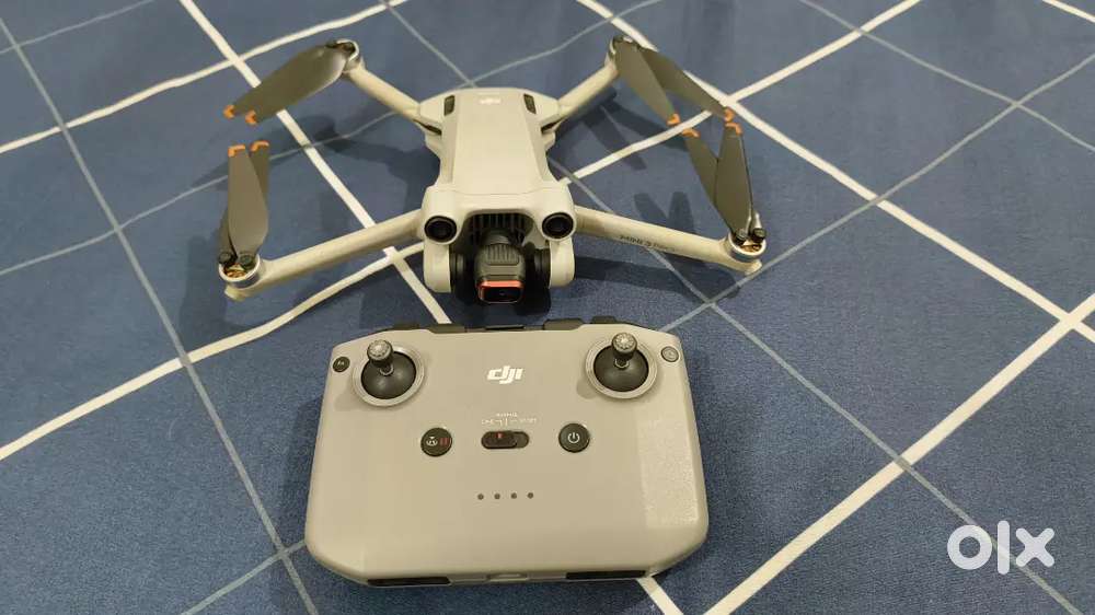 DJI Mini 3 Pro Drone in Mint Condition, with DJI RC & Fly Mor Combo.