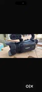 Canon XA60 Pro Camcorder 1/2.3” 4K UHD Battery Bill Charger Under warr