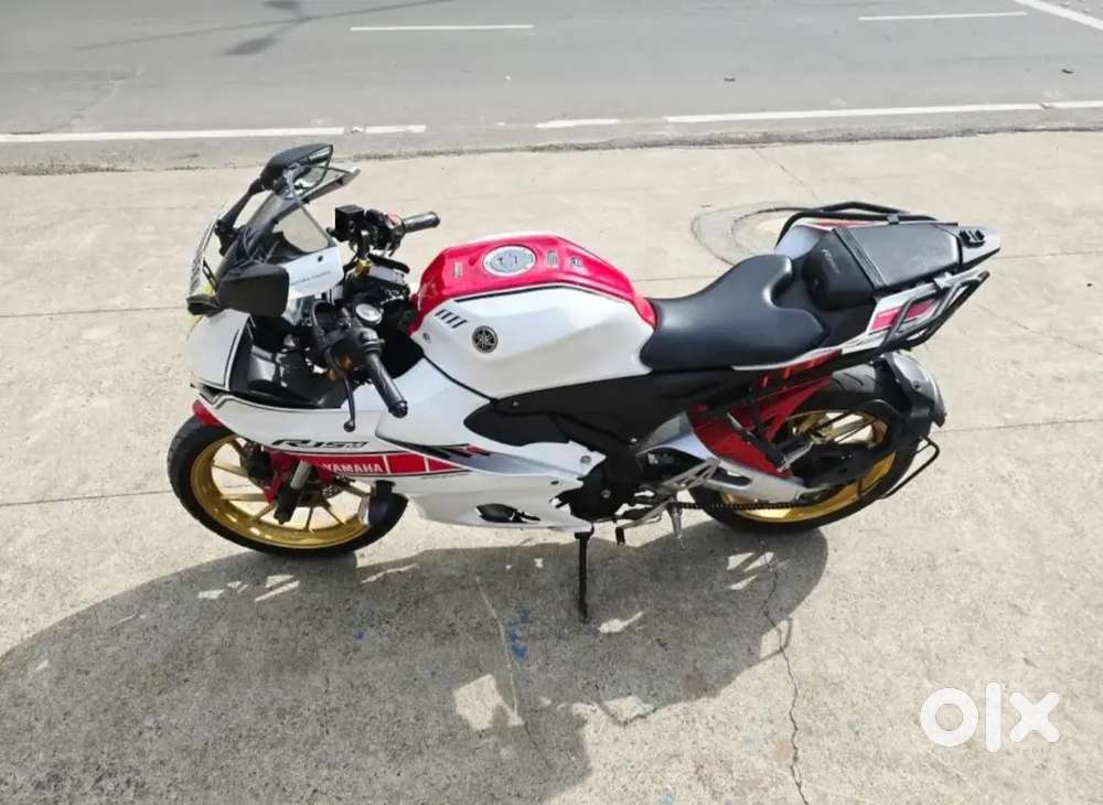 Yamaha R15m v4 60th aniversary edition