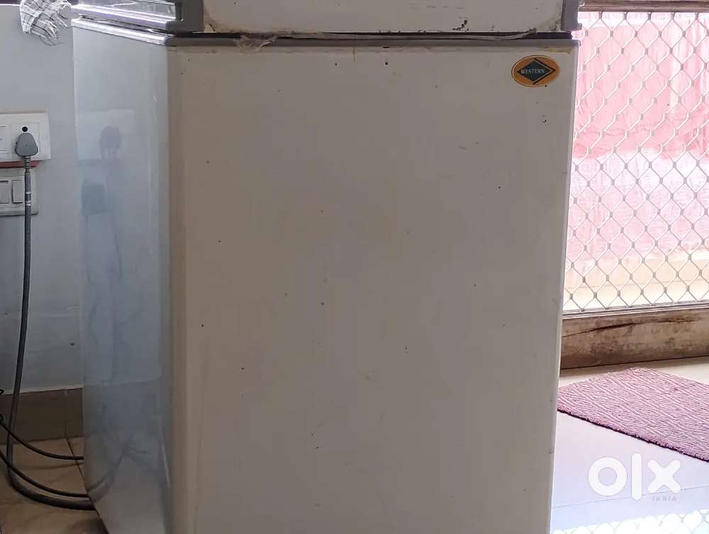Deep fridge for business use