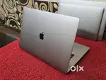 Apple Macbook Pro 2020 i9/32gb Ram 512gb SSD 5.5GB Graphics 15inch