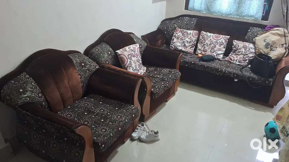 Sofa set 5 seater