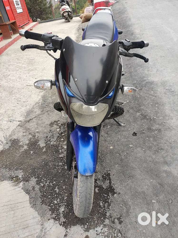 Pulsur 150 gud condition