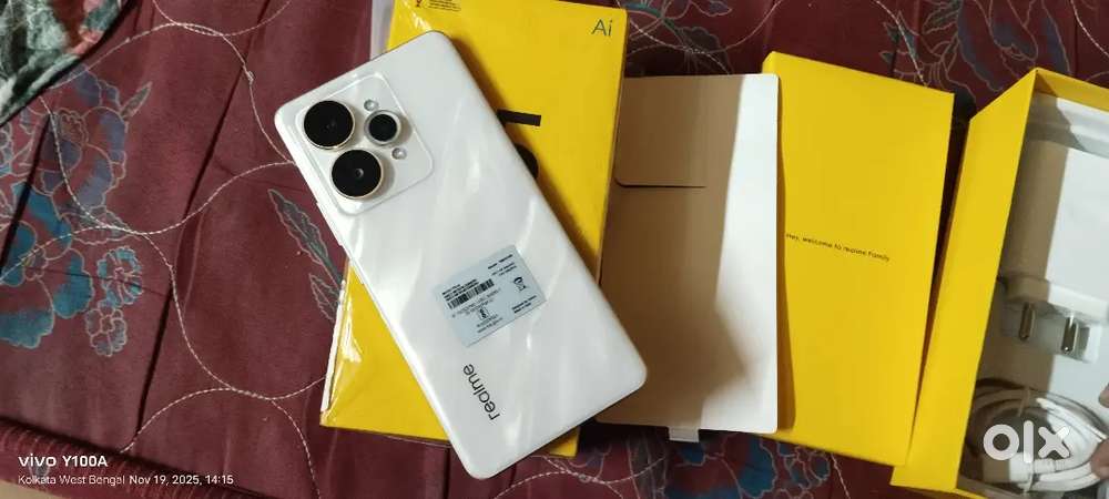 Realme 15 5g curved display