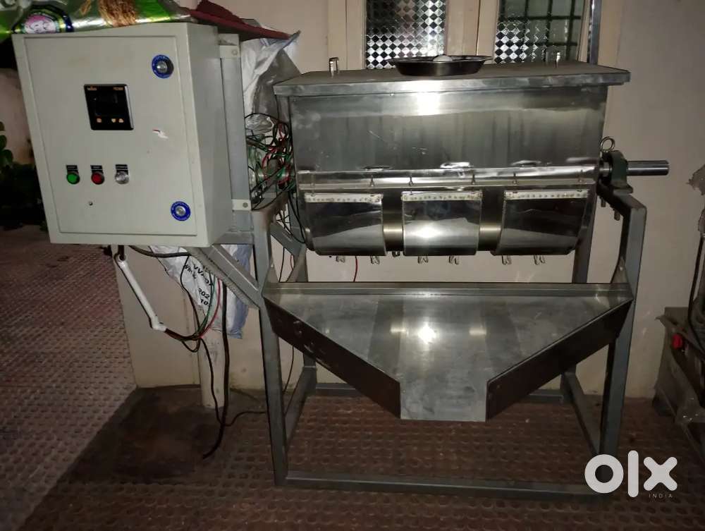 Brand new Roaster cum blender,vibro shifter,potato peeler,washer