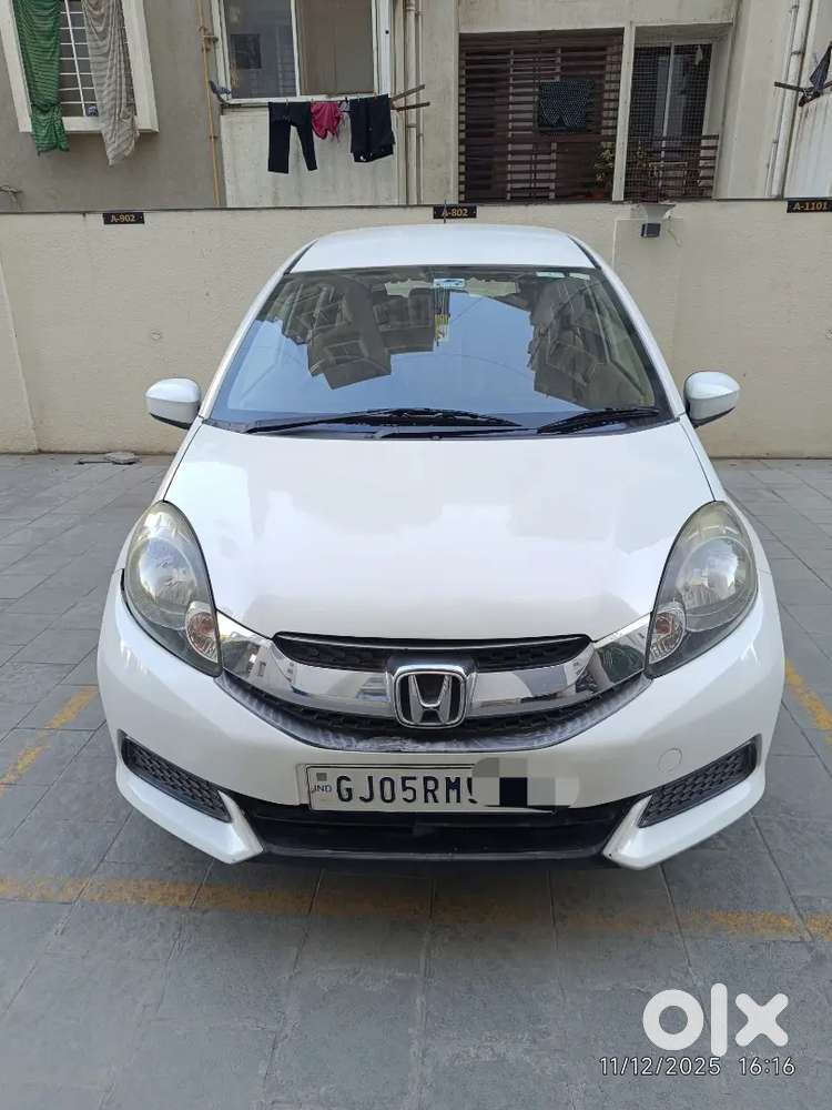 Honda Mobilio S 2015 Petrol 7 sitter mpv car.