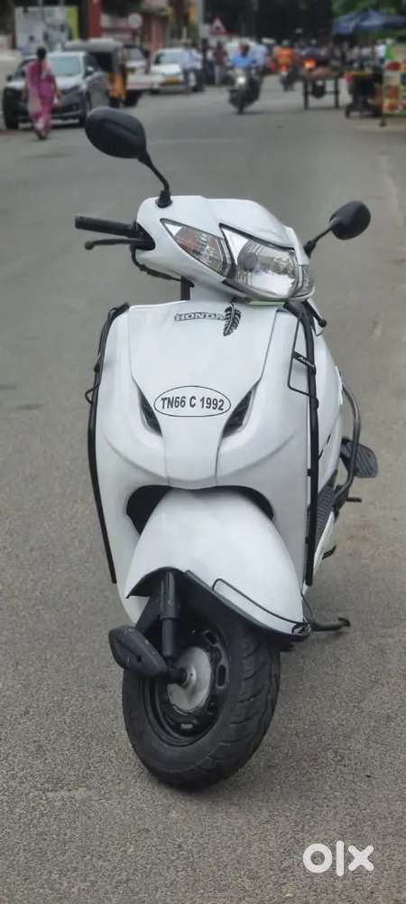 Honda Activa 3g 2011 model white low usage exelent condition vehicle
