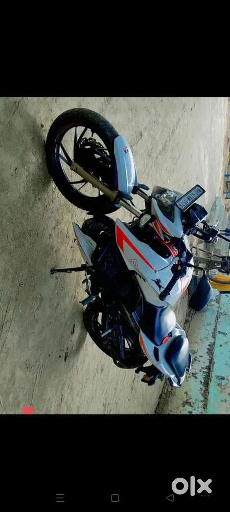 Apache RTR 4v200cc 1 honar hai