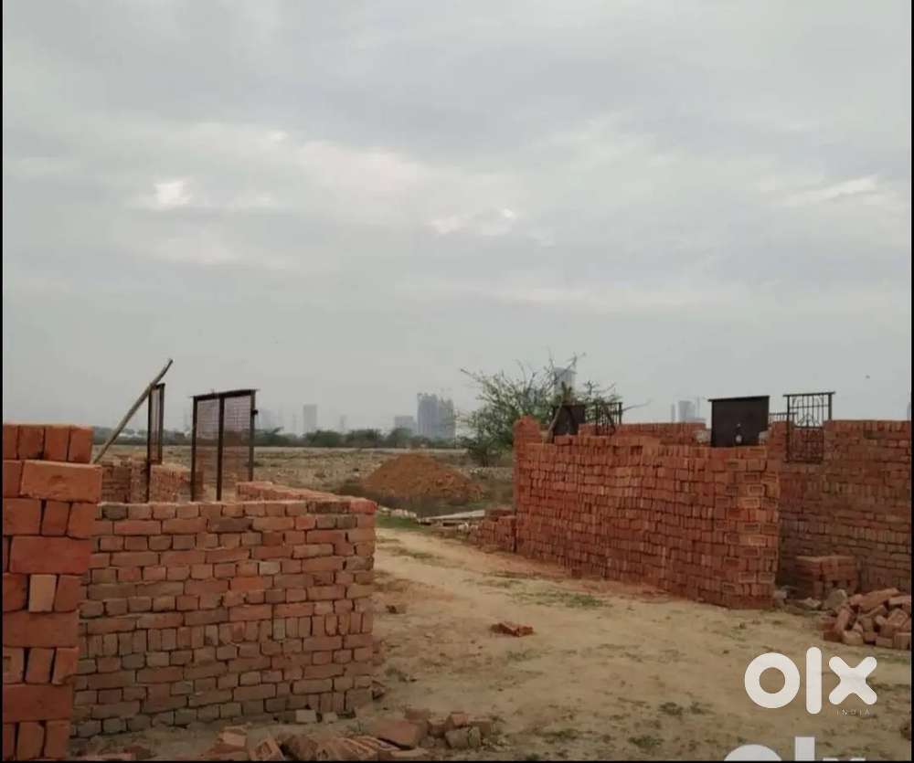 100 gaj plot 3 lakh me 15 mahine ki asan kisto pe