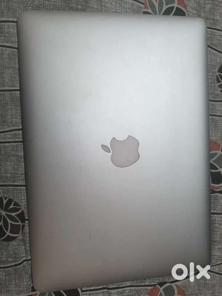 Apple MacBook Air Intel Core i5 5th Gen