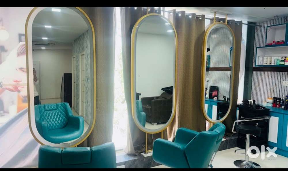 Spa and salon prime location