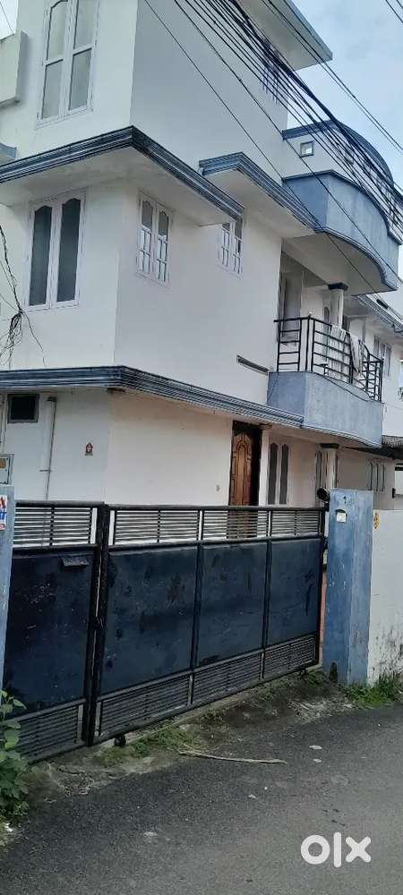 2BHK HOUSE (GF)AT THAMALAM FOR RENT 11,000/-