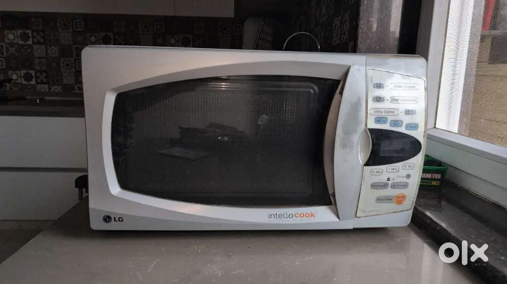 LG Microwave Oven