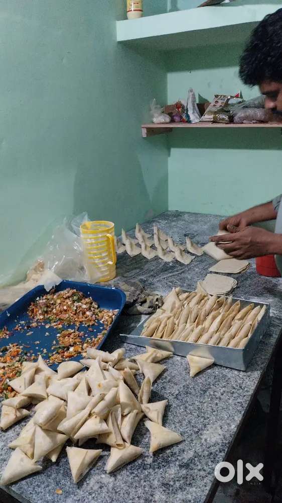Samosa maker