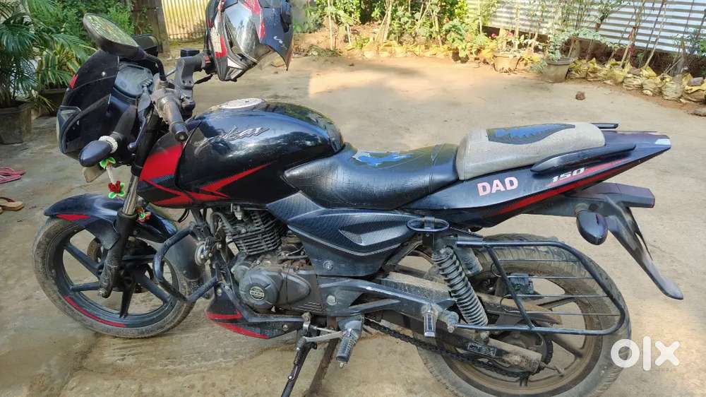 Bajaj Pulser 150 twin disc