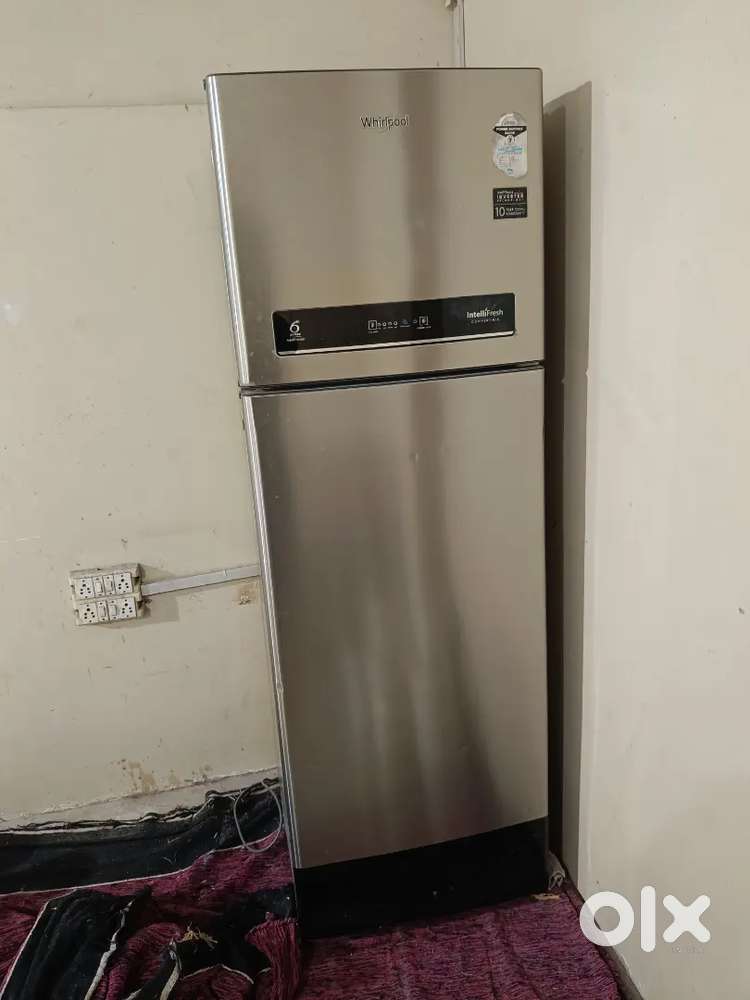 Whirlpool double door fridge