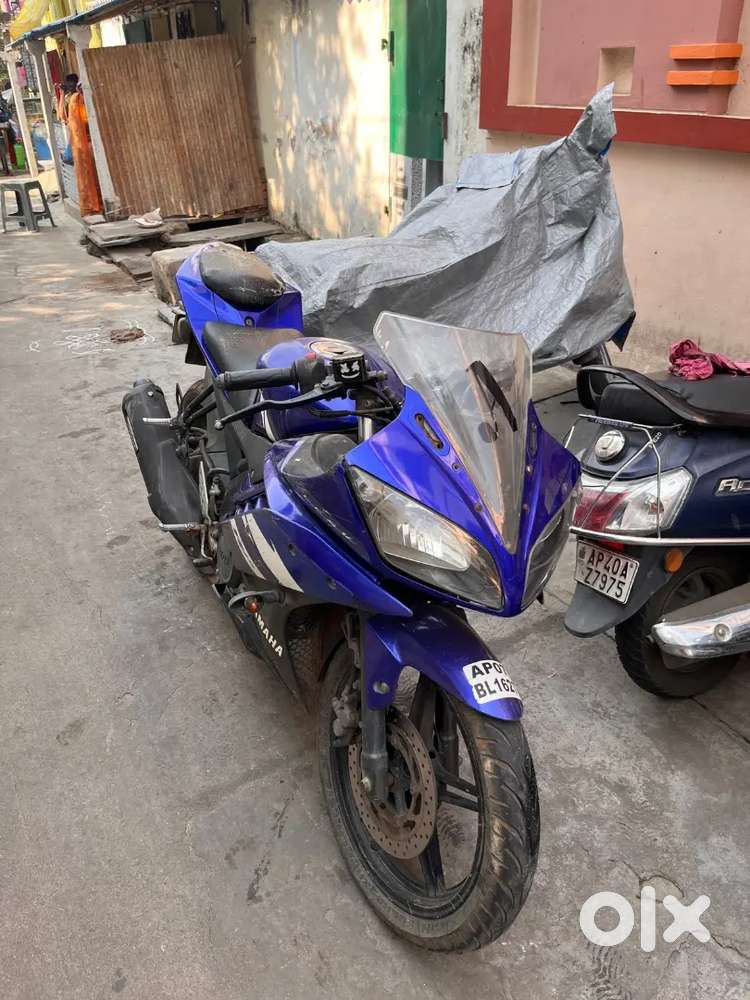 Yamaha R15 – 2015 Model (Blue)  Excellent Condition