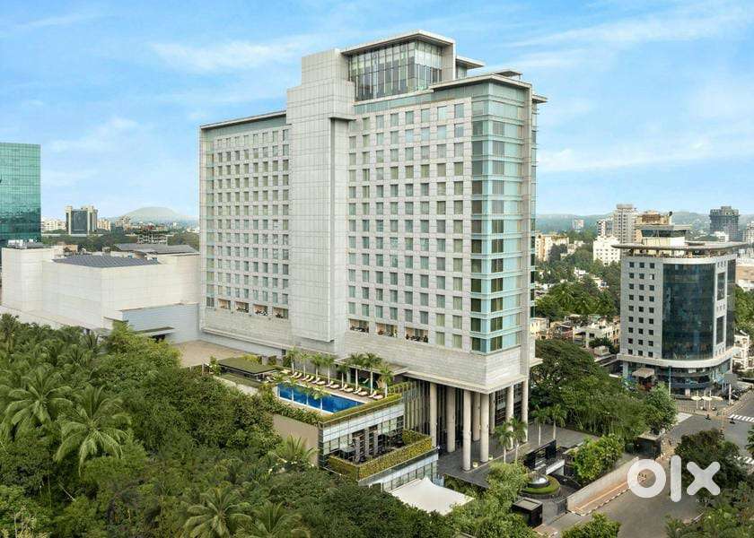 Junior Waiter (Rahane ke liye Room bhi Available Hai)