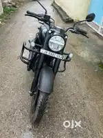 Bullet Classic 350 matte black with new showroom condition bike