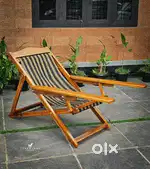 EASY CHAIR (Teakwood)