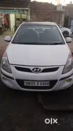 Hyundai i20 2009 CNG & Hybrids 180000 Km Driven