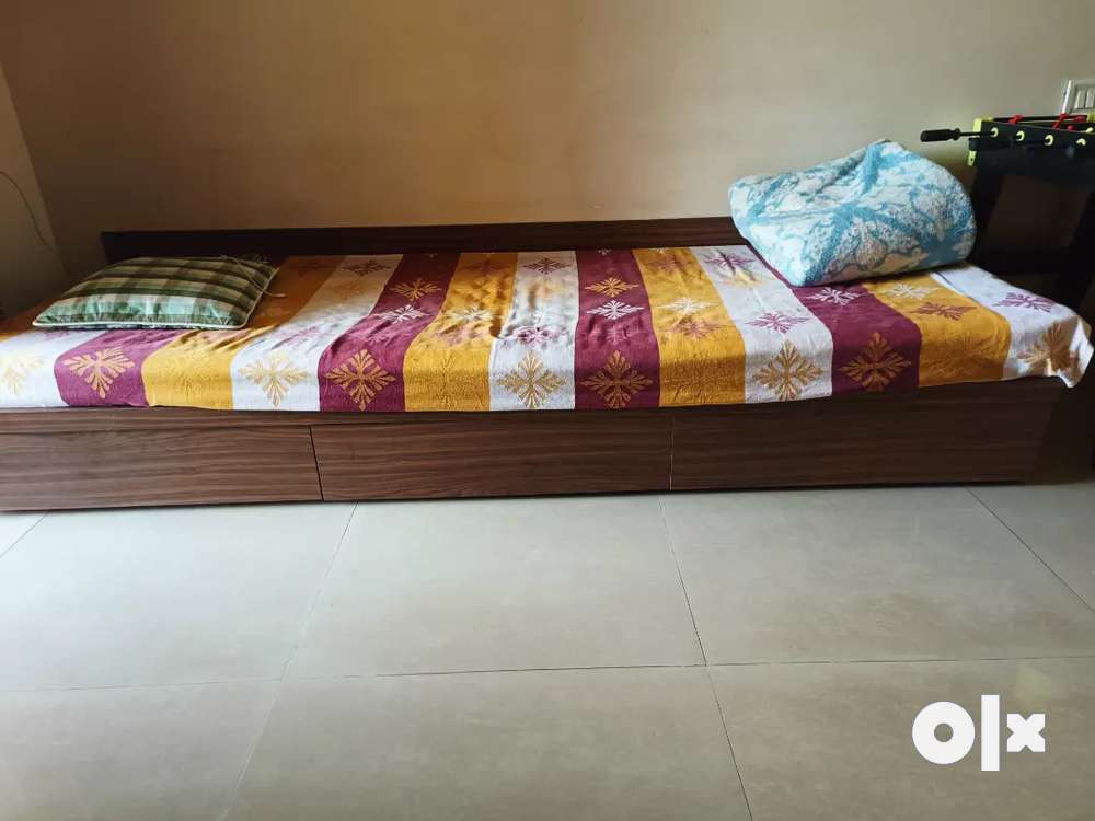 Diwan of 7feet length along with mattress