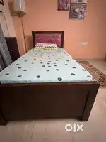 Single bed with draw