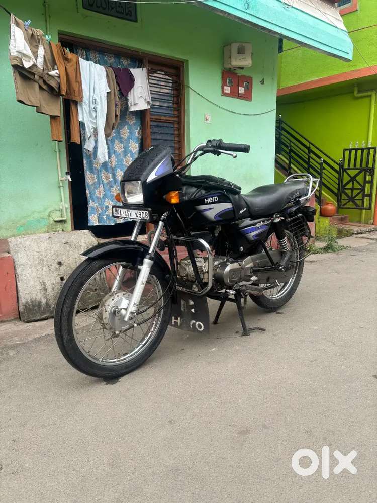 Splendor plus model 2015  good condition fresh insurance sing owner